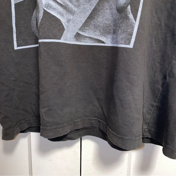 T-Bar x Cotton On Medium Faded Black Short Sleeve Tee with Modern Graphic - Picture 8 of 15